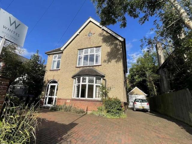 4 Bedroom Detached House