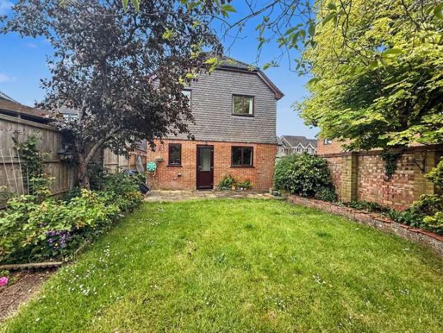 4 Bedroom Detached House