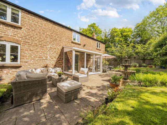 4 Bedroom Detached House