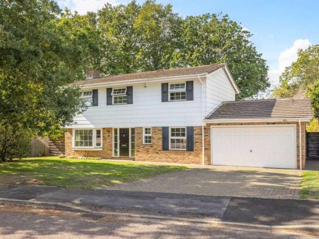4 Bedroom Detached House