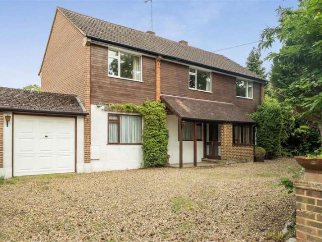 5 Bedroom Detached House