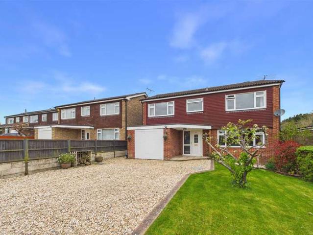 4 Bedroom Detached House