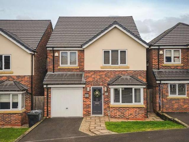 4 Bedroom Detached House