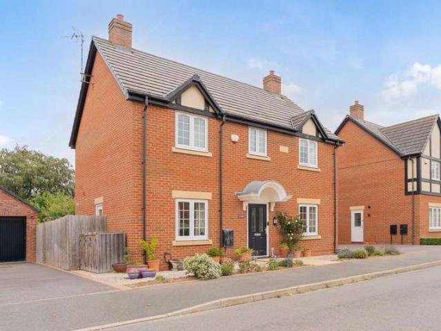 4 Bedroom Detached House