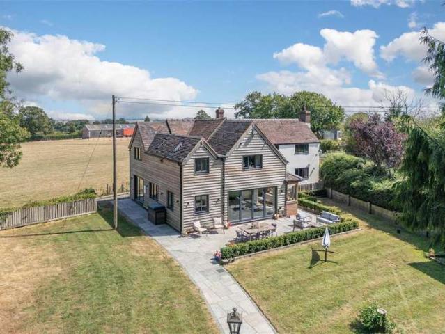 4 Bedroom Detached House
