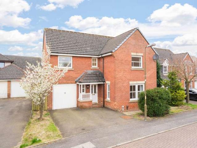 4 Bedroom Detached House