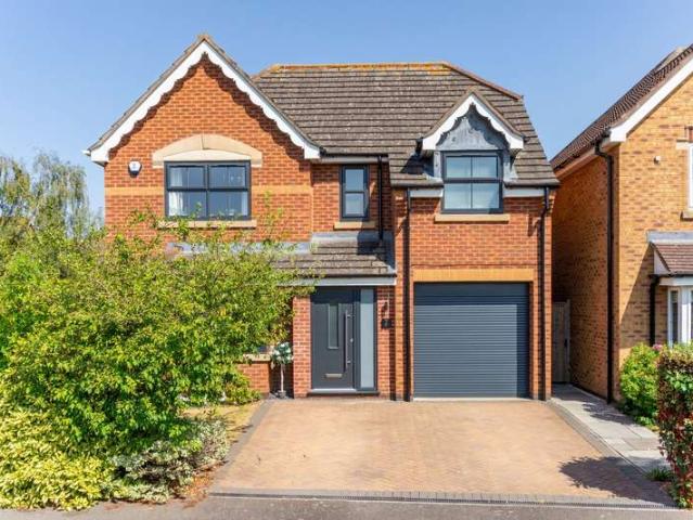 4 Bedroom Detached House