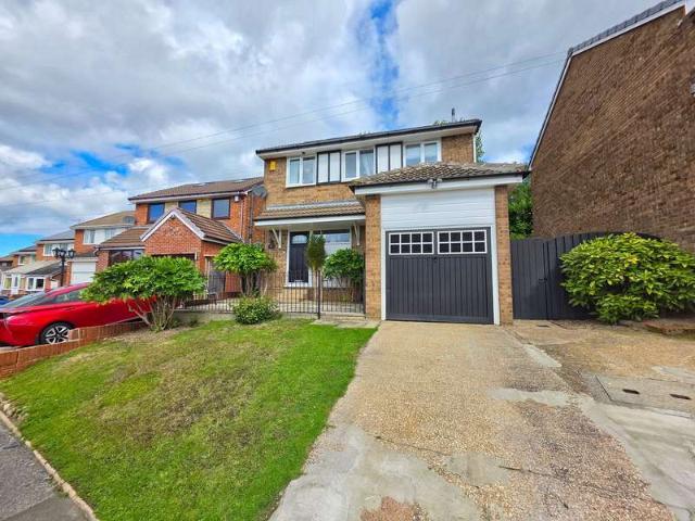 4 Bedroom Detached House