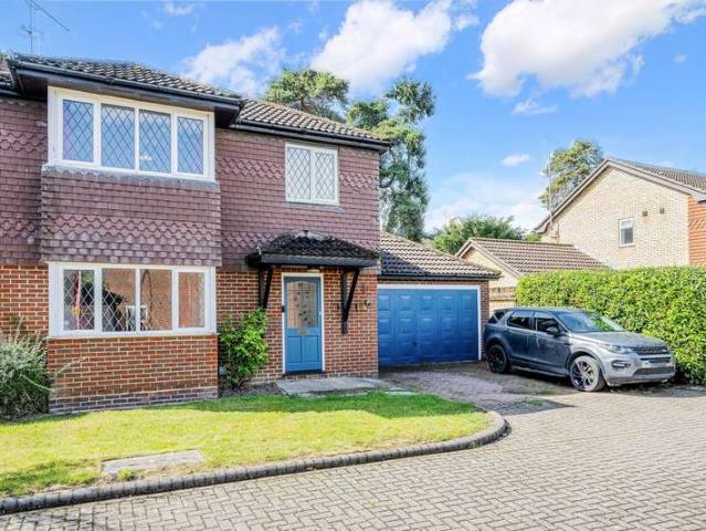 4 Bedroom Detached House