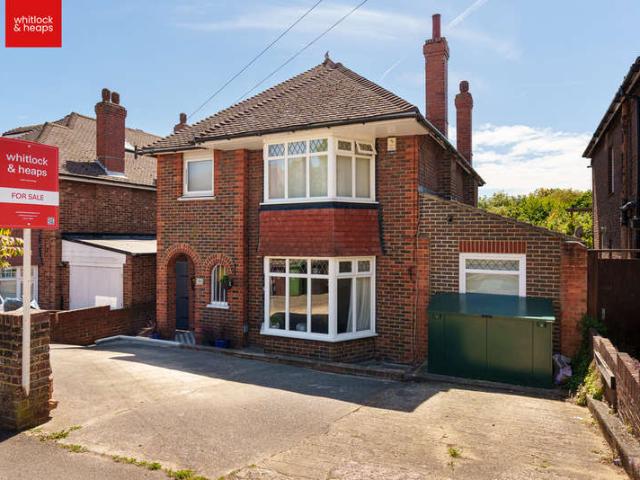 4 Bedroom Detached House