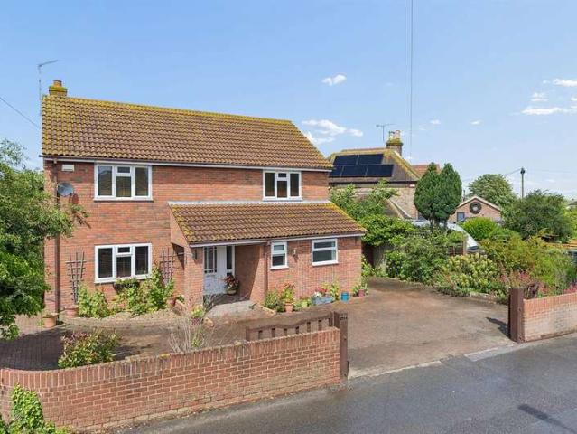 4 Bedroom Detached House