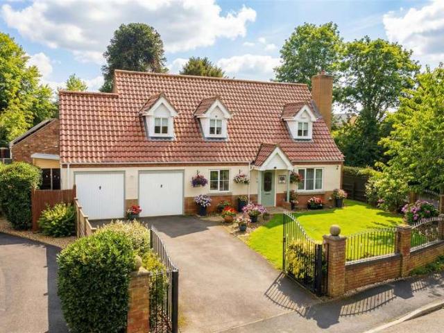 3 Bedroom Detached House