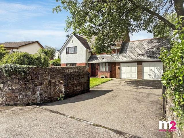4 Bedroom Detached House