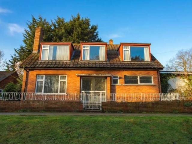 4 Bedroom Detached House