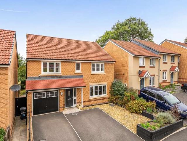 4 Bedroom Detached House