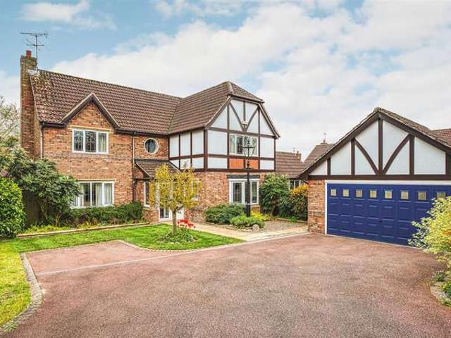 4 Bedroom Detached House