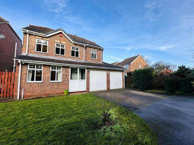 4 Bedroom Detached House