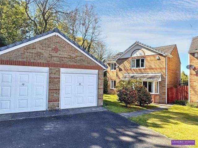 4 Bedroom Detached House