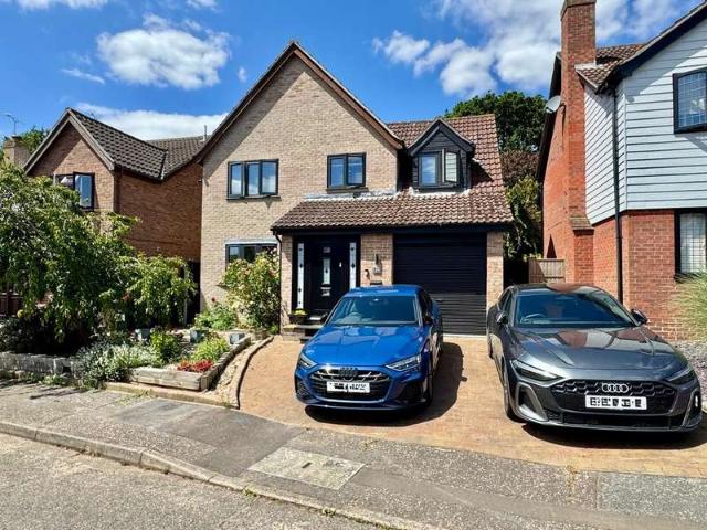 4 Bedroom Detached House