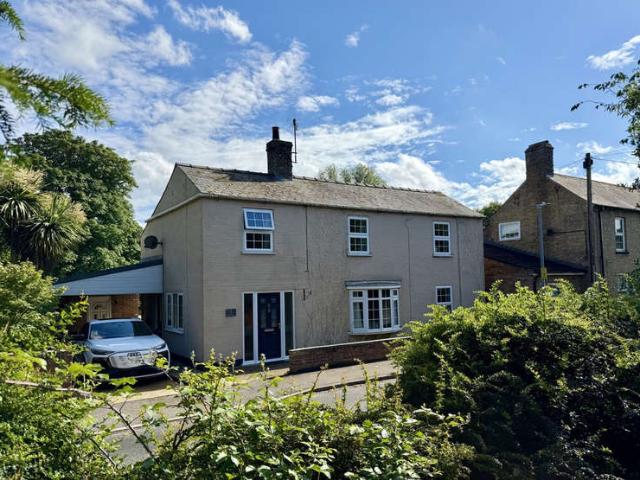 4 Bedroom Detached House