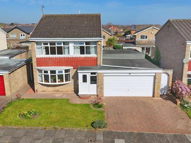 4 Bedroom Detached House