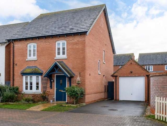 4 Bedroom Detached House