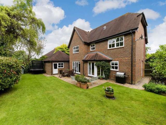 4 Bedroom Detached House