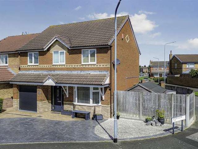 4 Bedroom Detached House