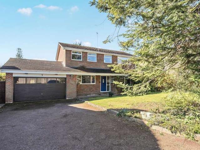 4 Bedroom Detached House