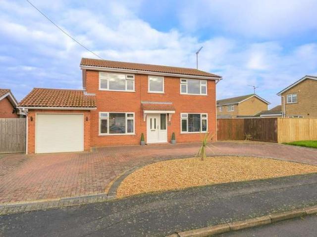 4 Bedroom Detached House