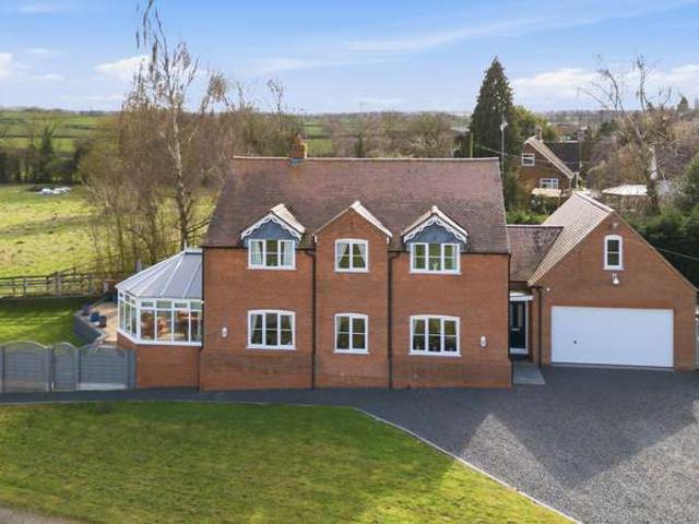 4 Bedroom Detached House