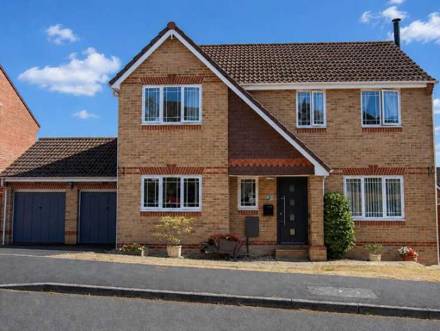 4 Bedroom Detached House