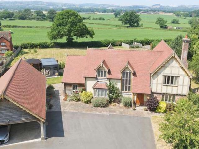4 Bedroom Detached House