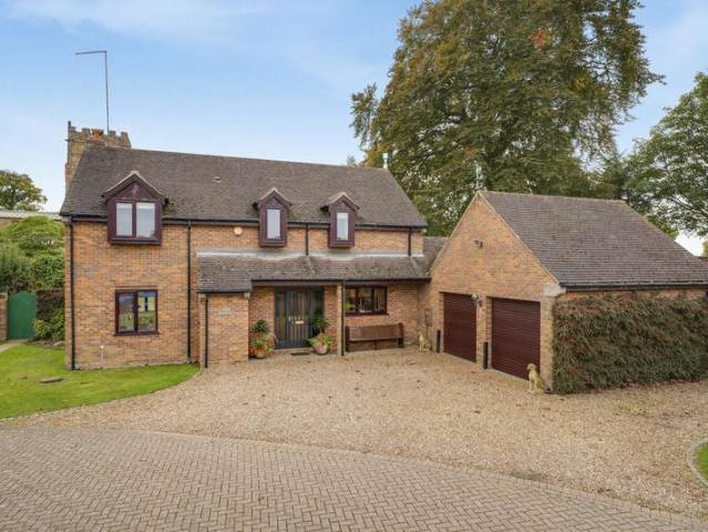 4 Bedroom Detached House