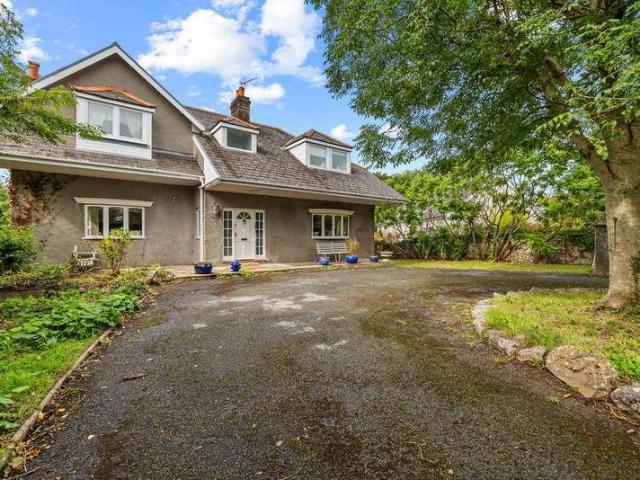 4 Bedroom Detached House