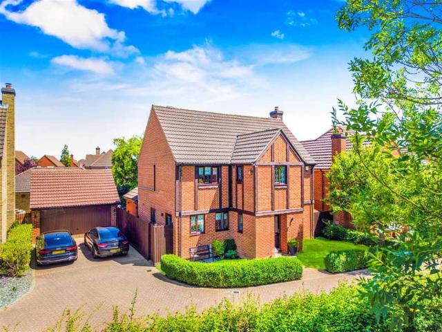 4 Bedroom Detached House