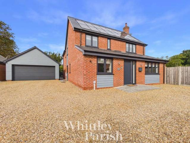 4 Bedroom Detached House