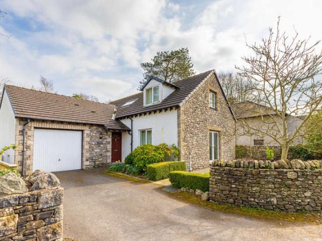 4 Bedroom Detached House