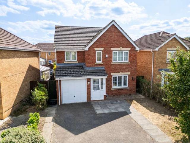 4 Bedroom Detached House