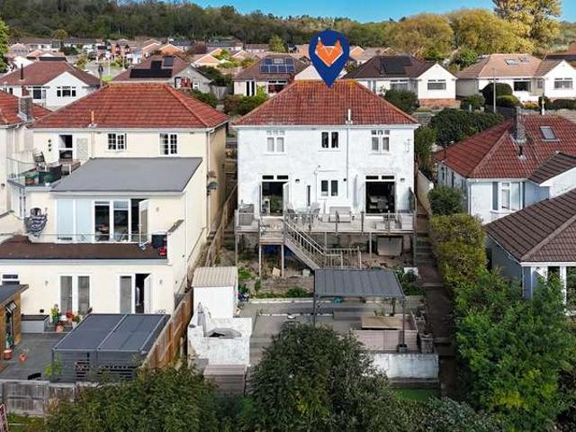 4 Bedroom Detached House