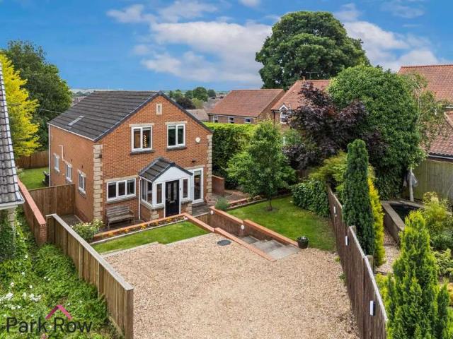4 Bedroom Detached House