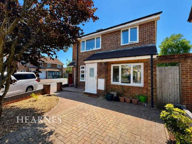 4 Bedroom Detached House