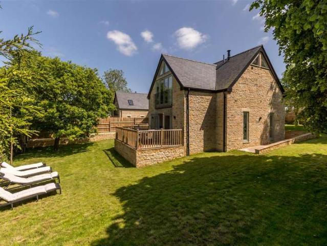 4 Bedroom Detached House