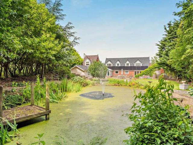 4 Bedroom Detached House