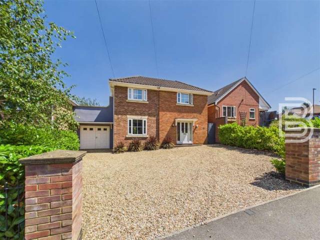 4 Bedroom Detached House