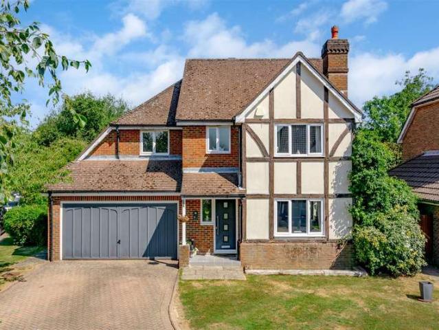 4 Bedroom Detached House