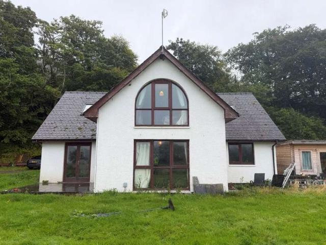 4 Bedroom Detached House