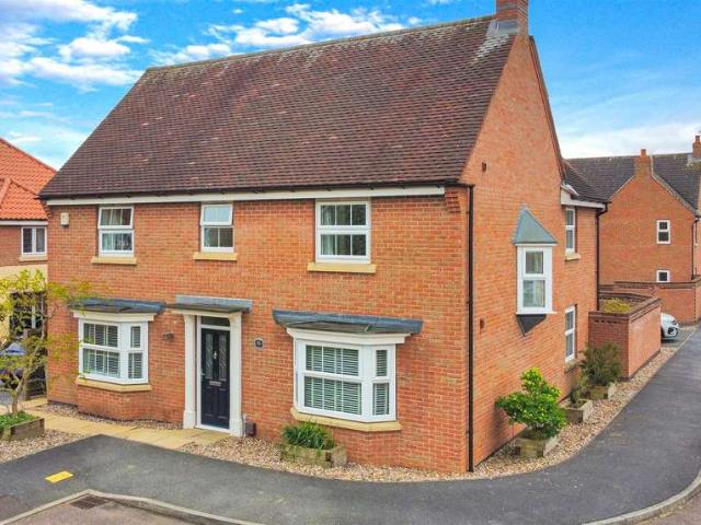 4 Bedroom Detached House