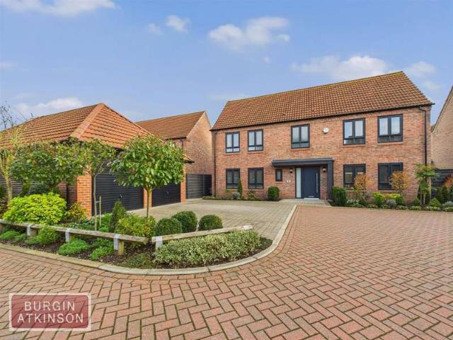 4 Bedroom Detached House