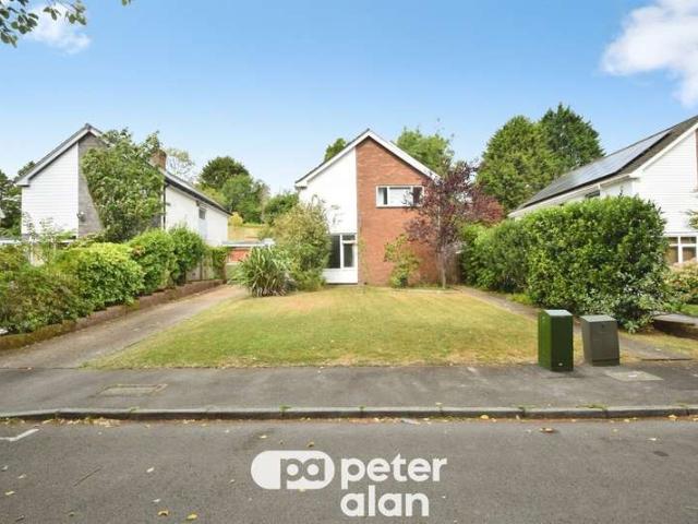 4 Bedroom Detached House